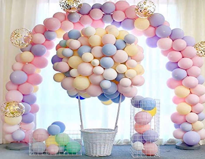 Aprende a realizar una decoración con globos trendy